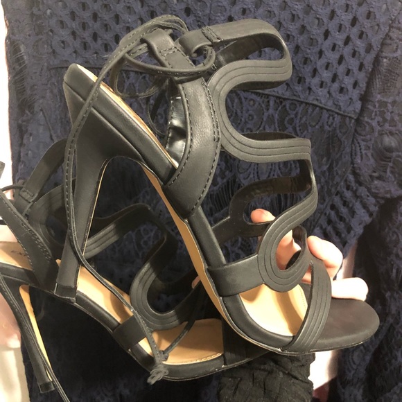 Express Lace-Up Heels - Picture 4 of 4